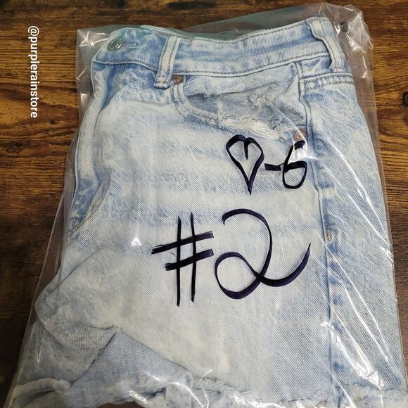 American Eagle Mom Shorts Size 8 Acid Wash Comfort Stretch Waistband - Picture 11 of 11